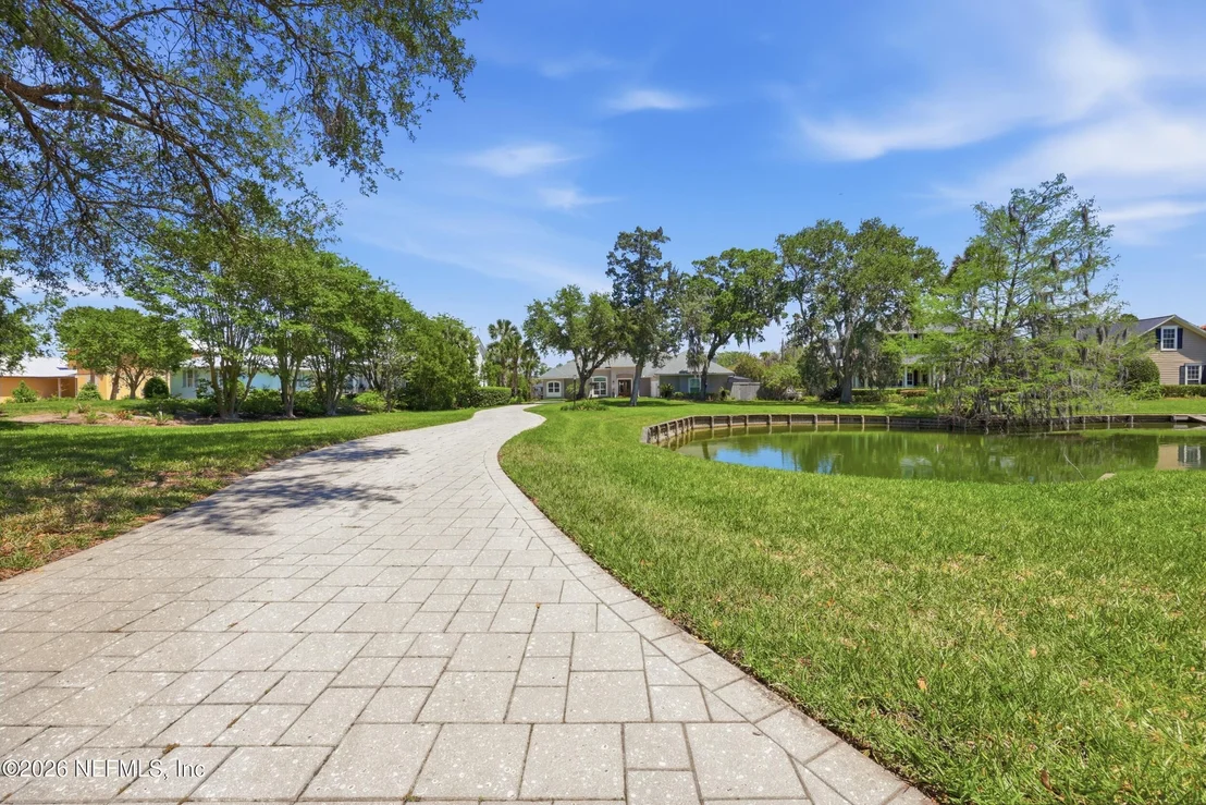 Photo of 216 CLATTER BRIDGE Road