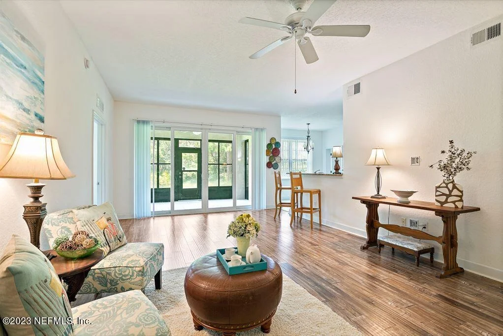 Photo of 641 SHORES Boulevard