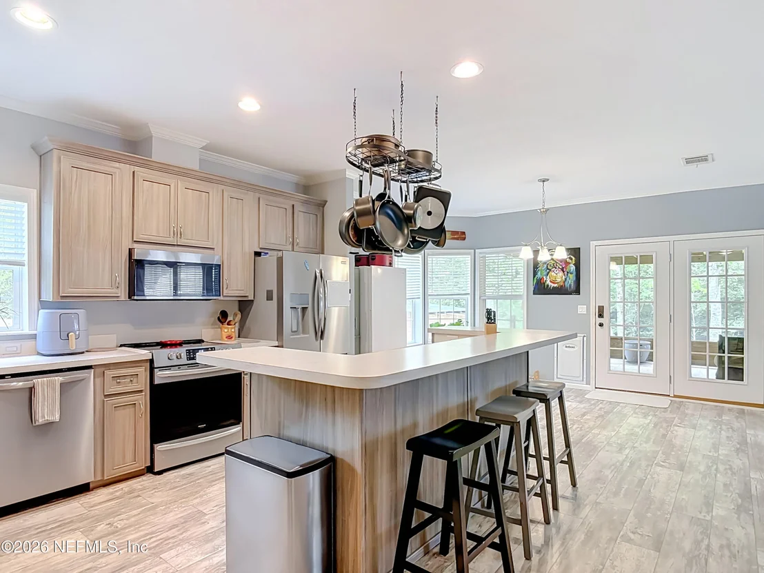 Photo of 137 KERRY Drive