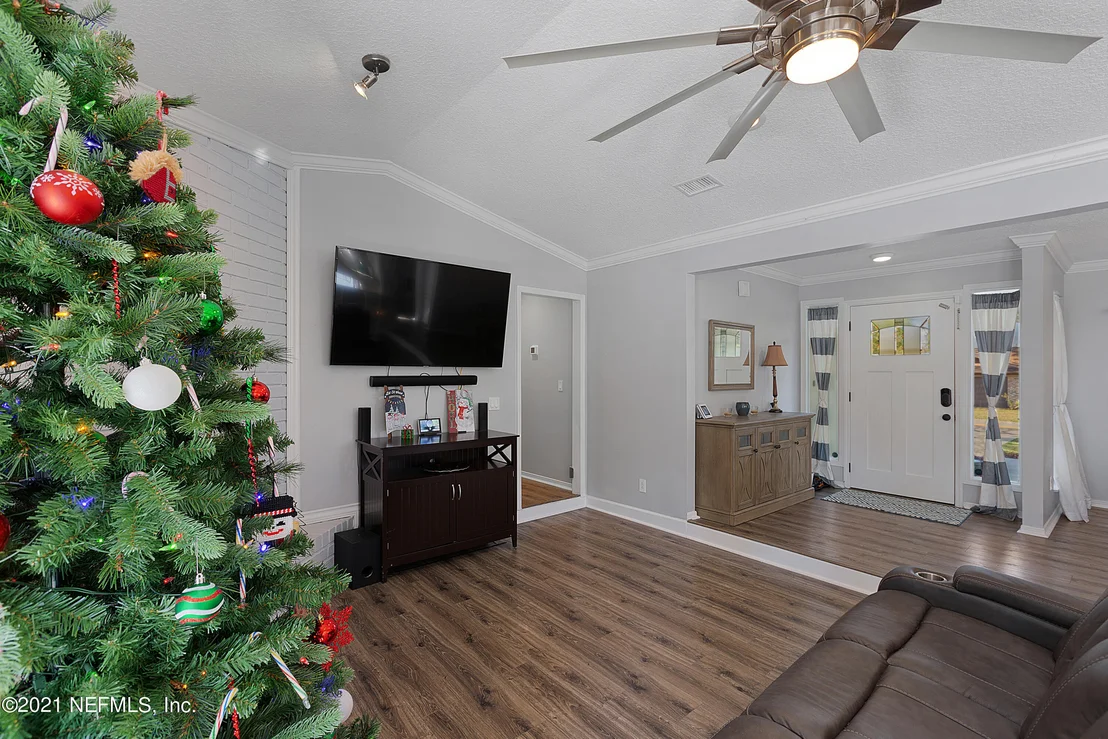 Photo of 2397 FERNVIEW Drive