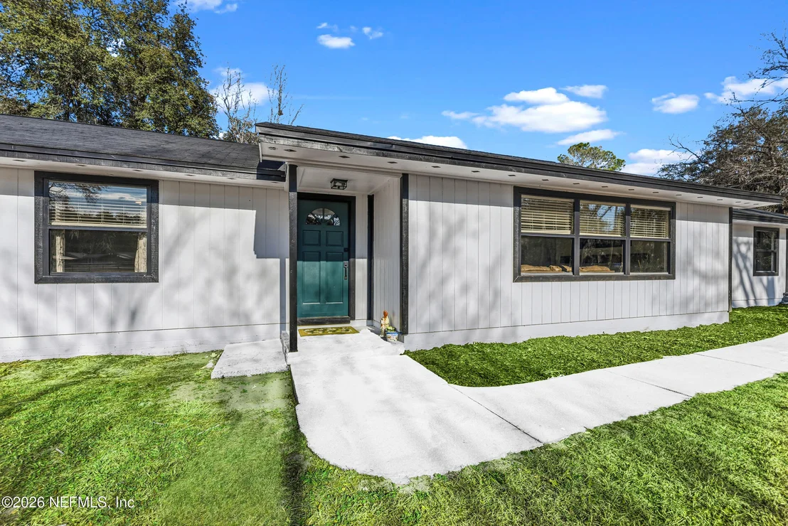 Photo of 2961 BEAVER Avenue