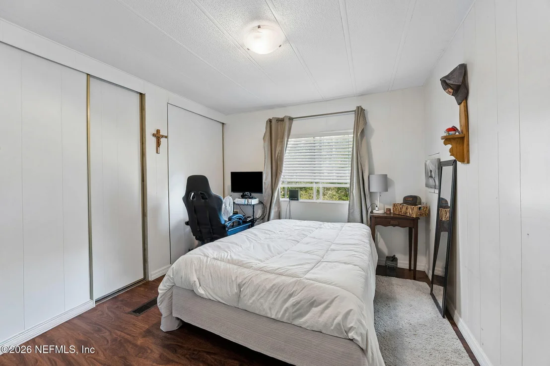Photo of 110 PLUMOSA Drive