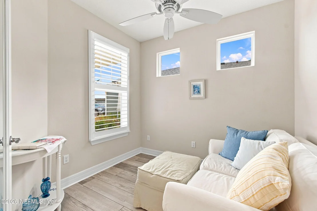Photo of 135 FAIRLAKE Circle