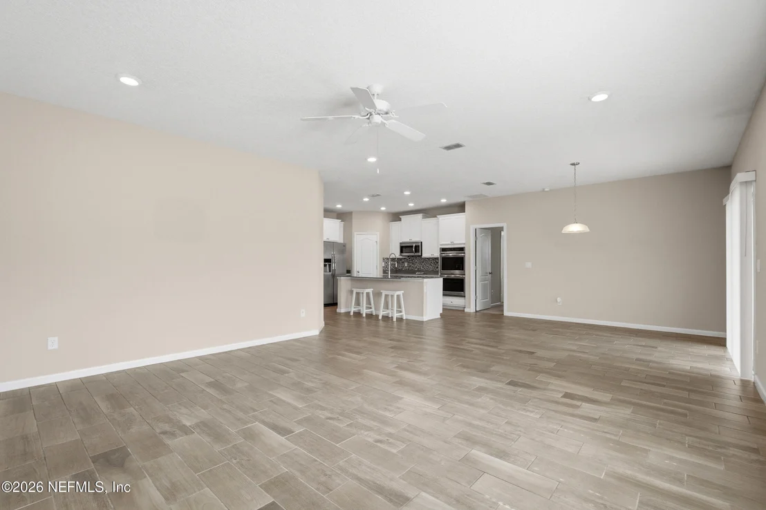 Photo of 1432 KENDALL Drive