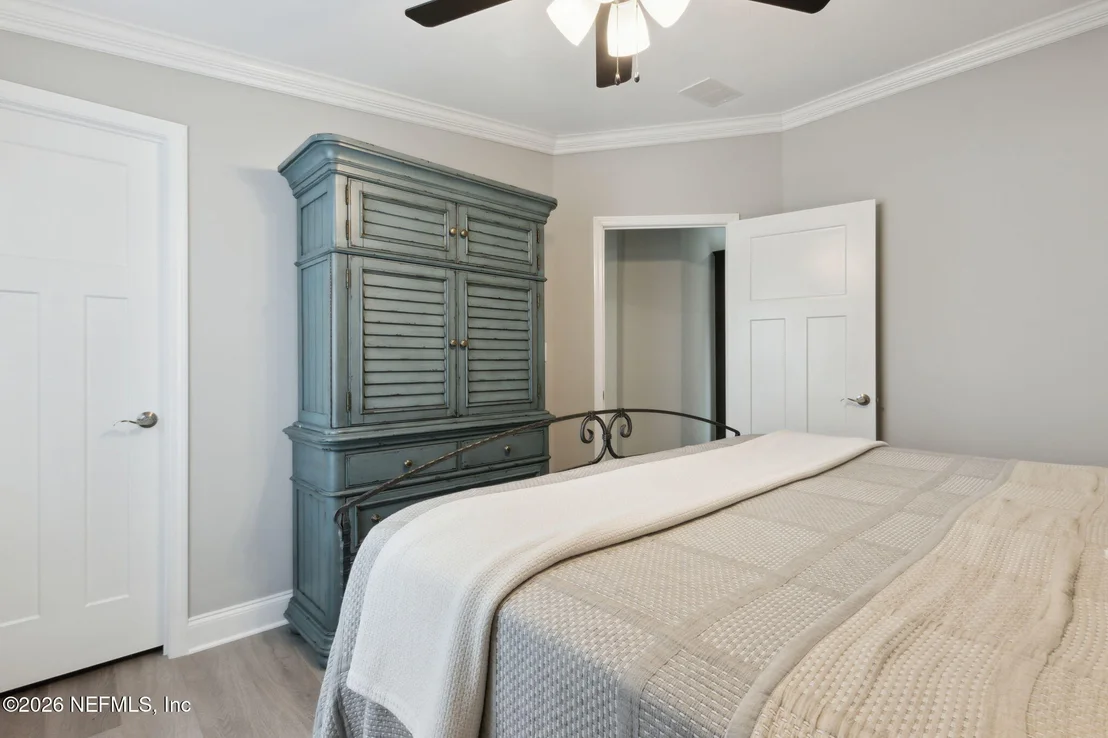 Photo of 208 LAKE GEORGE POINT Drive