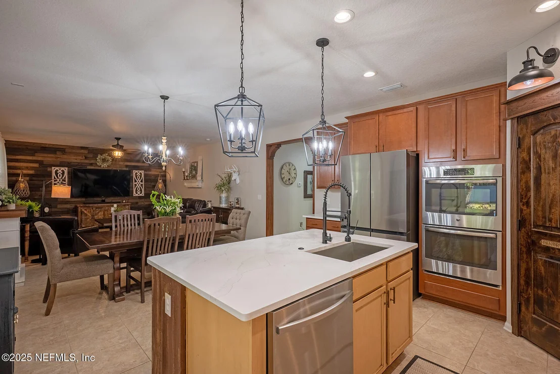 Photo of 112 PLAZA DEL RIO Drive