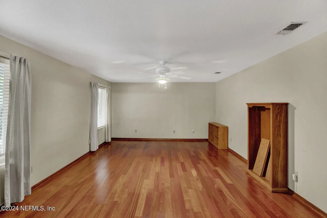 Photo of 2527 BEGONIA Drive