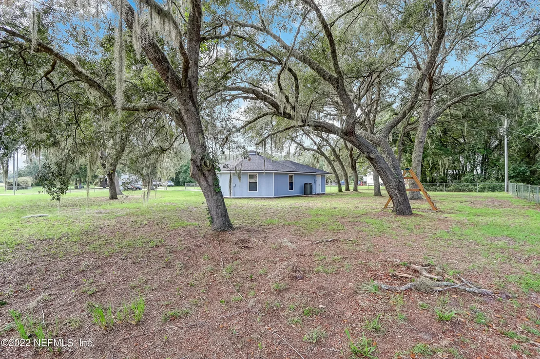 Photo of 610 STATE ROAD 20