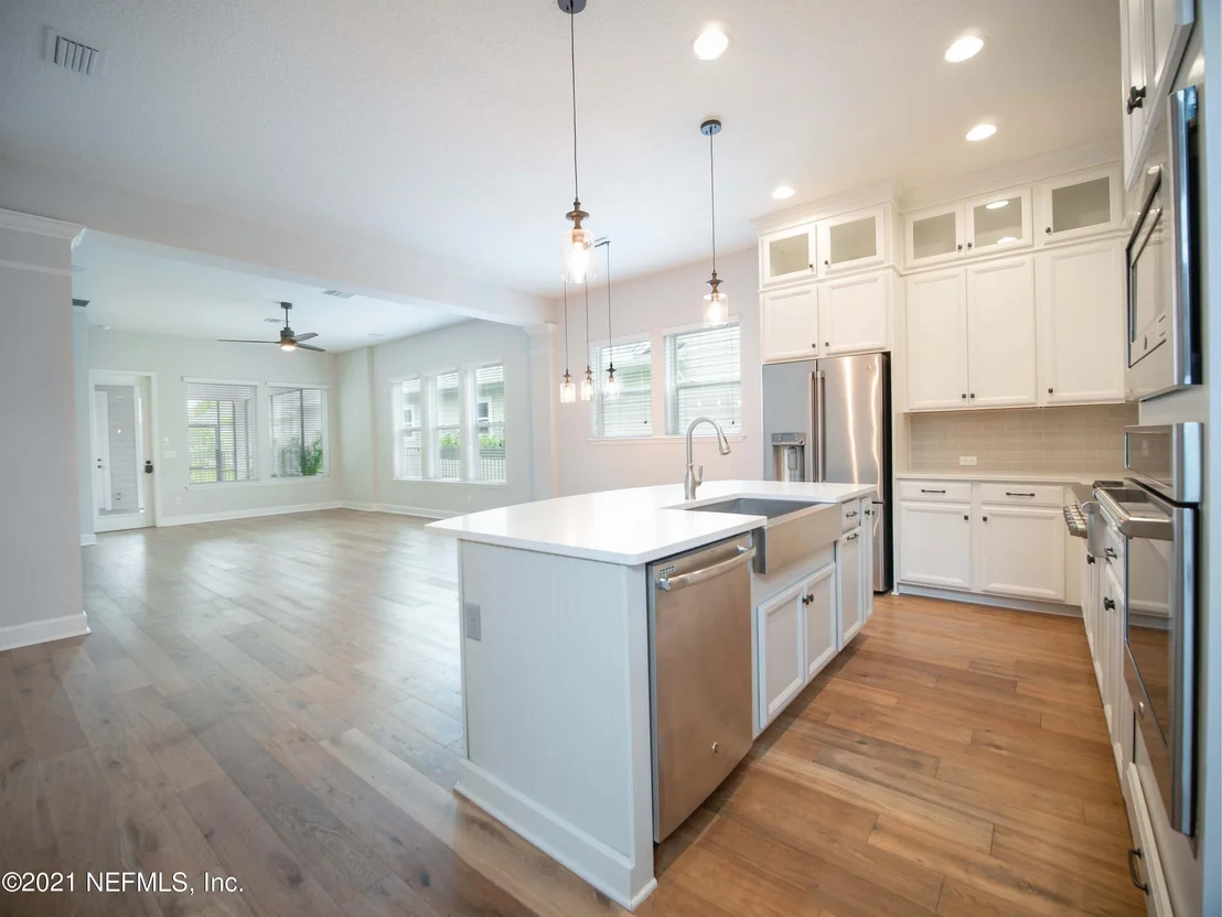 Photo of 70 BURLCREST Court