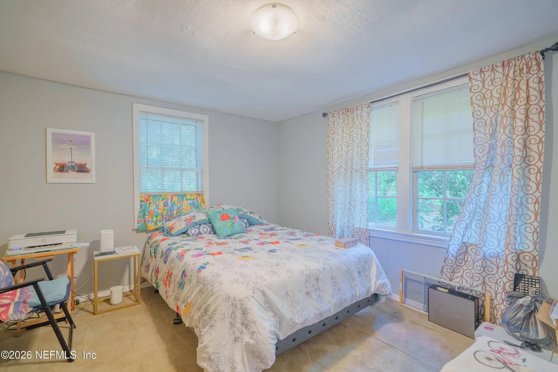Photo of 210 PINE Avenue