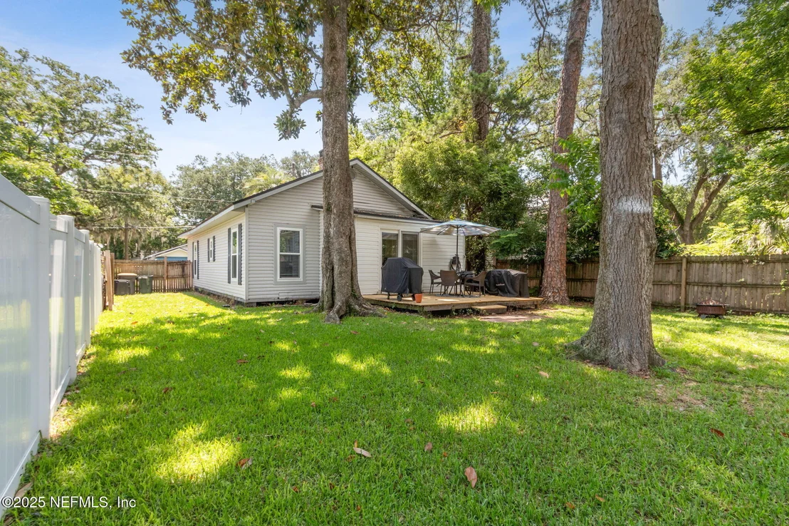 Photo of 1028 CONGLETON Terrace