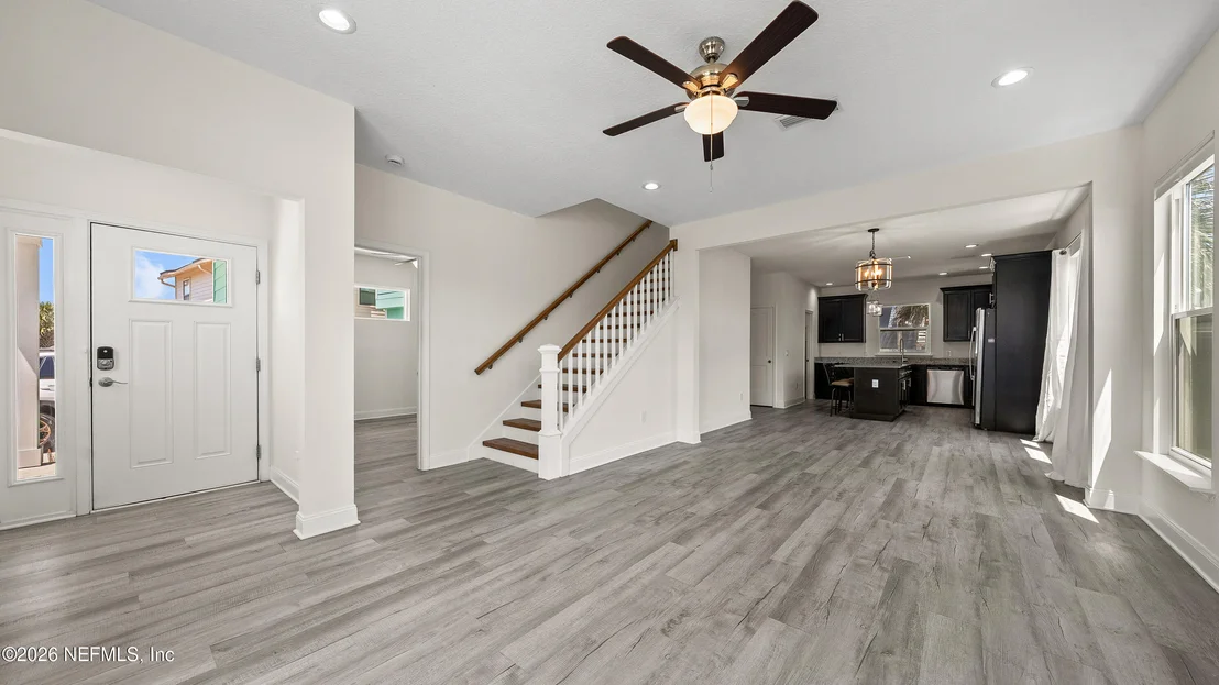 Photo of 80 SEASIDE CAPERS Road