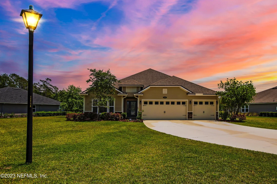 Photo of 140 CEDARSTONE Way
