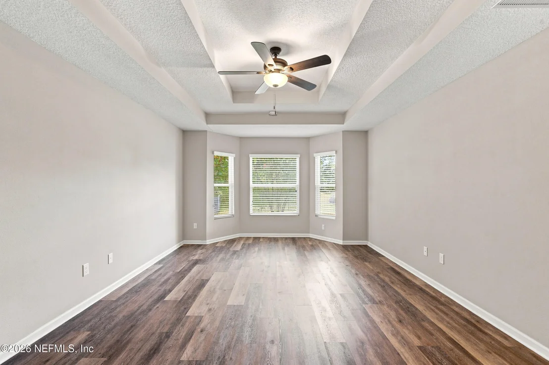 Photo of 285 W ADELAIDE Drive