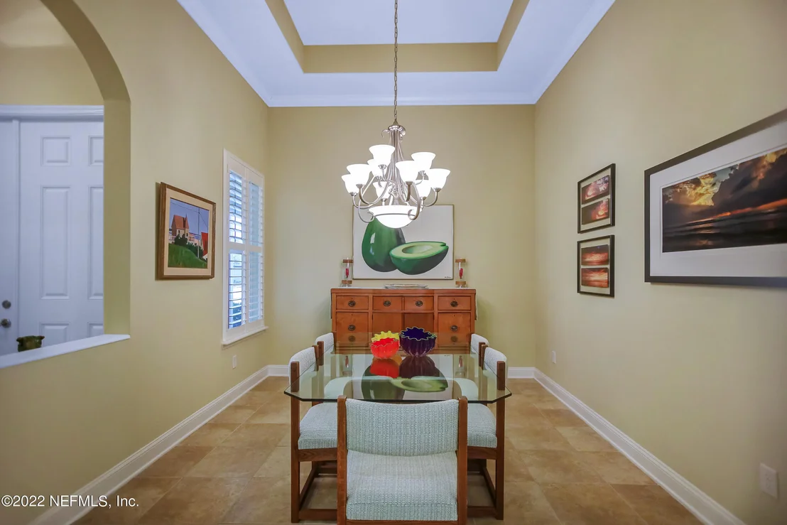 Photo of 1616 SUGAR LOAF Lane
