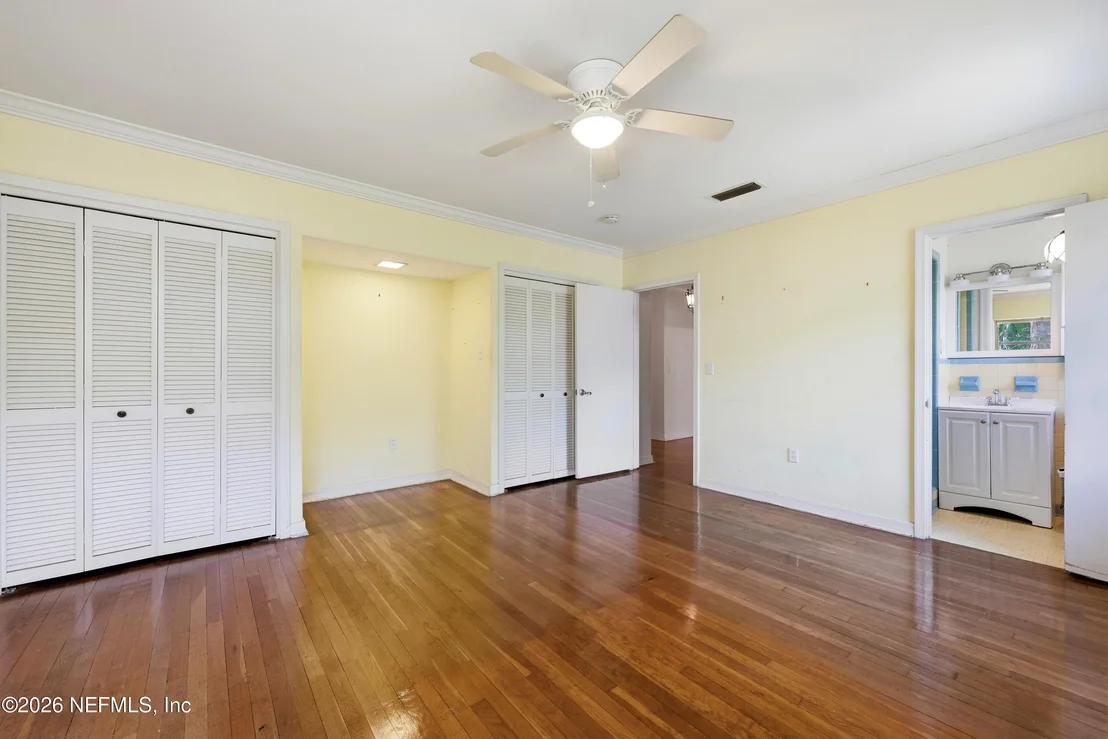 Photo of 49 SYLVAN Drive