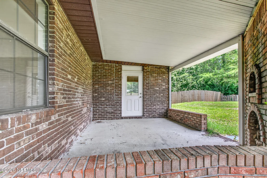 Photo of 407 POMONT Avenue
