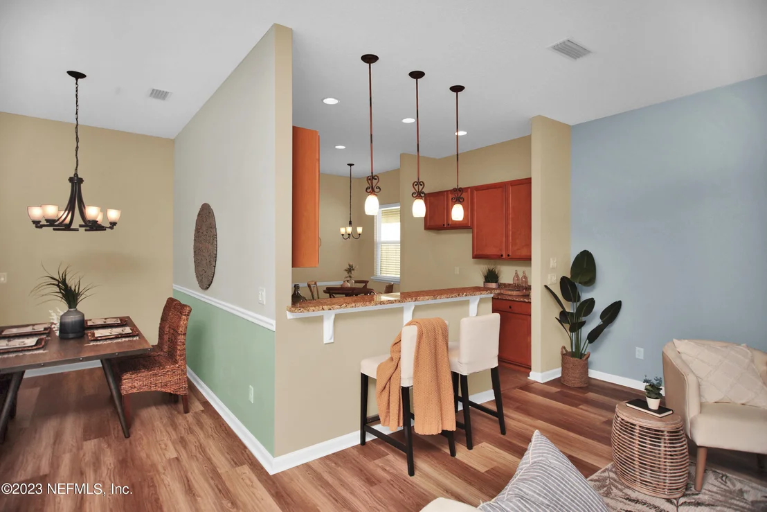 Photo of 1632 SUGAR LOAF Lane