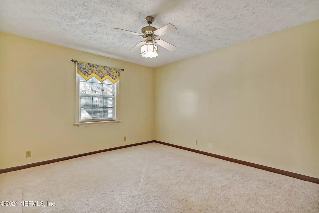Photo of 11432 RIVER KNOLL Drive