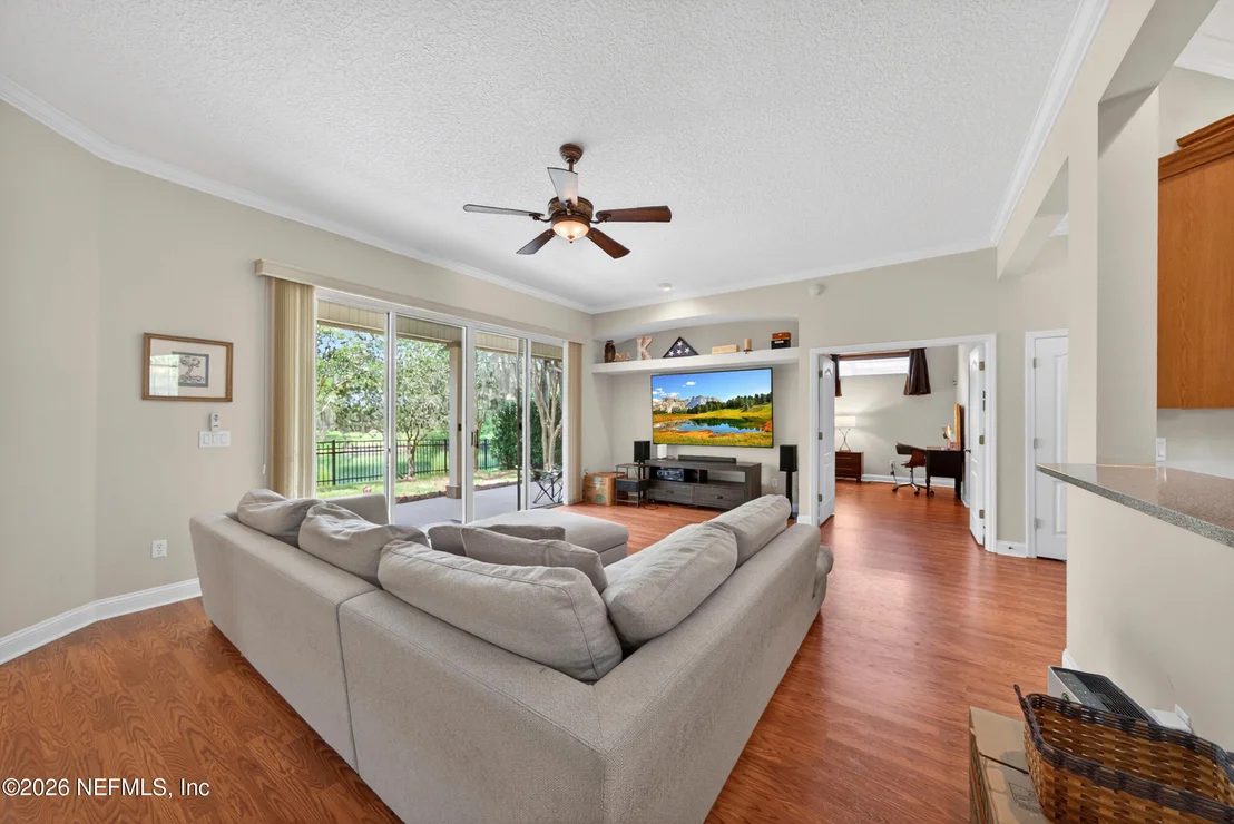 Photo of 1439 BARRINGTON Circle
