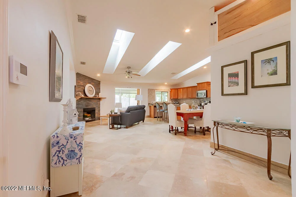 Photo of 315 PHEASANT Run