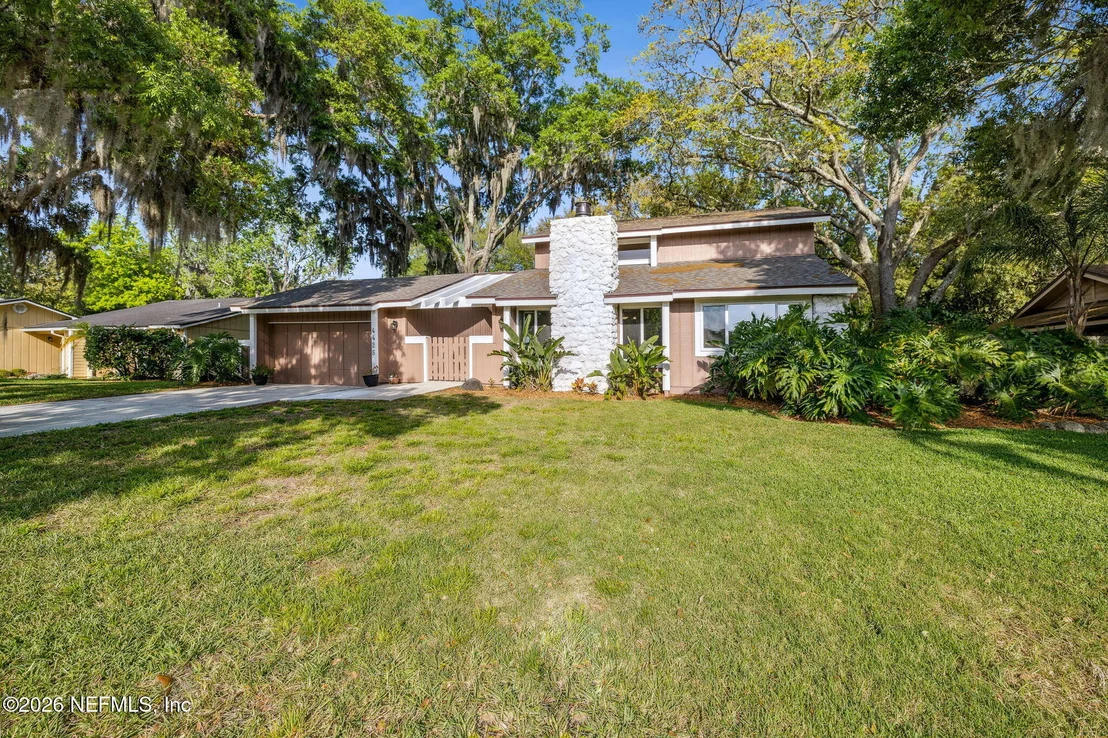 Photo of 4425 BEACON Drive W