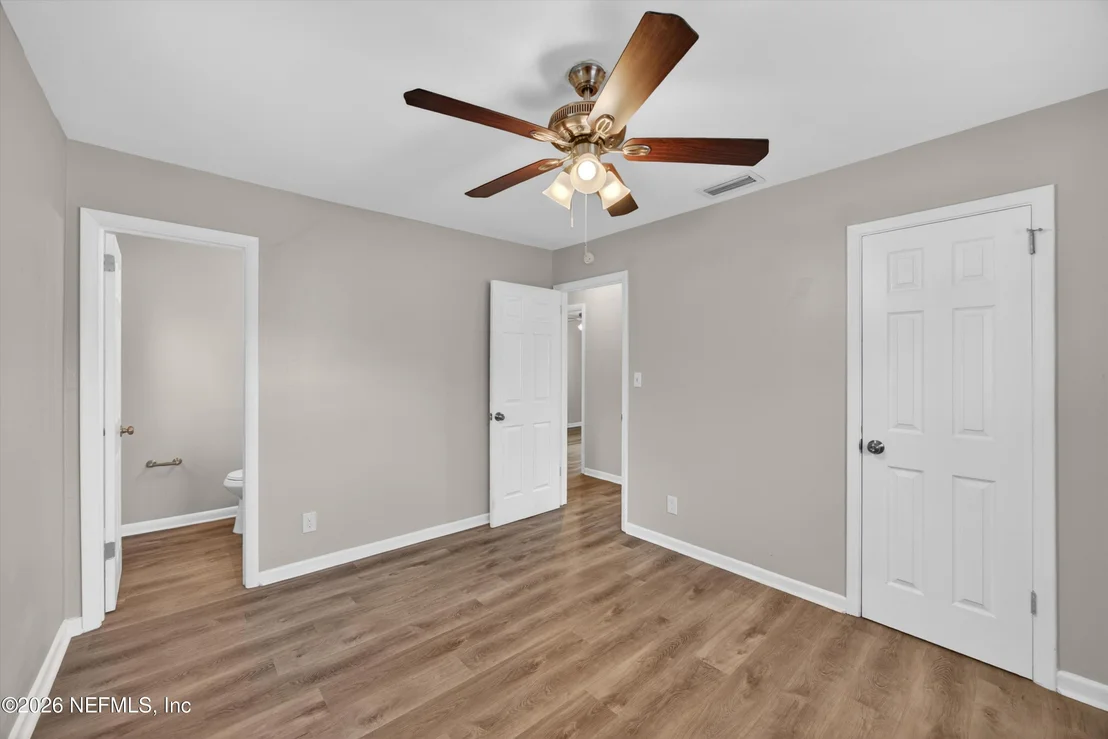 Photo of 7251 MAYAPPLE Road
