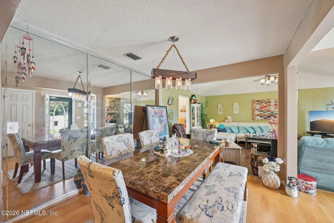 Photo of 2749 RICHARDS Road