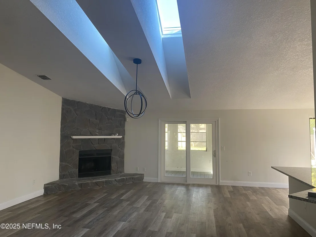 Photo of 1341 BEAR RUN Boulevard