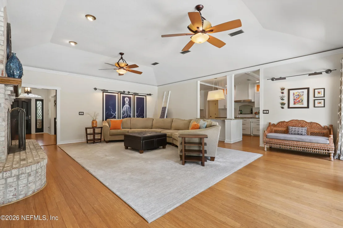 Photo of 2856 RAVINES Road