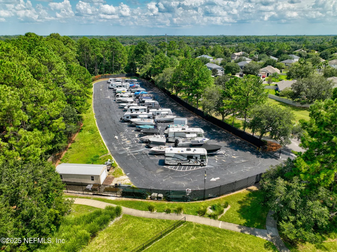 Photo of 408 LAKE MONROE Place