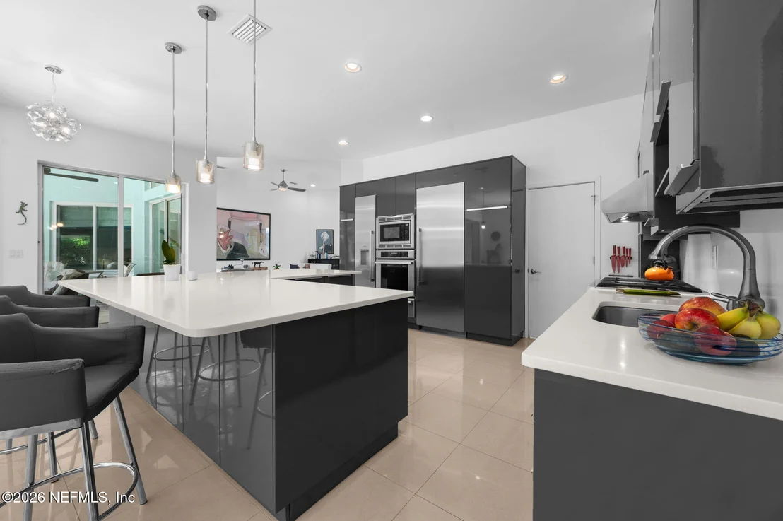 Photo of 132 BOTTLEBRUSH Drive