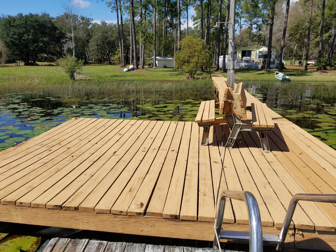 Photo of 147 SILVER POND Road