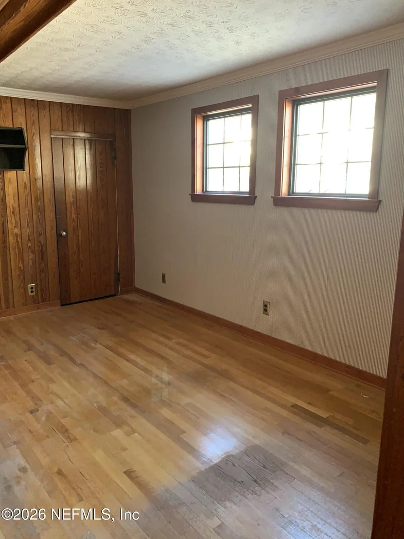 Photo of 120 BEACH Avenue
