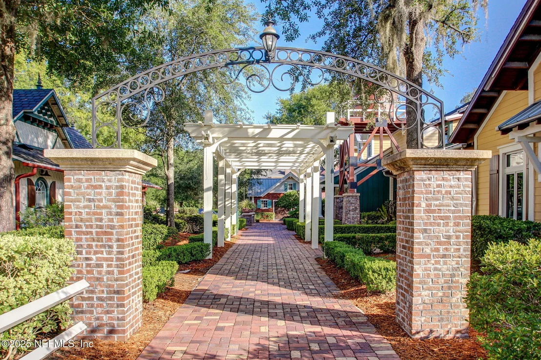 Photo of 1479 SHADOW CREEK Drive