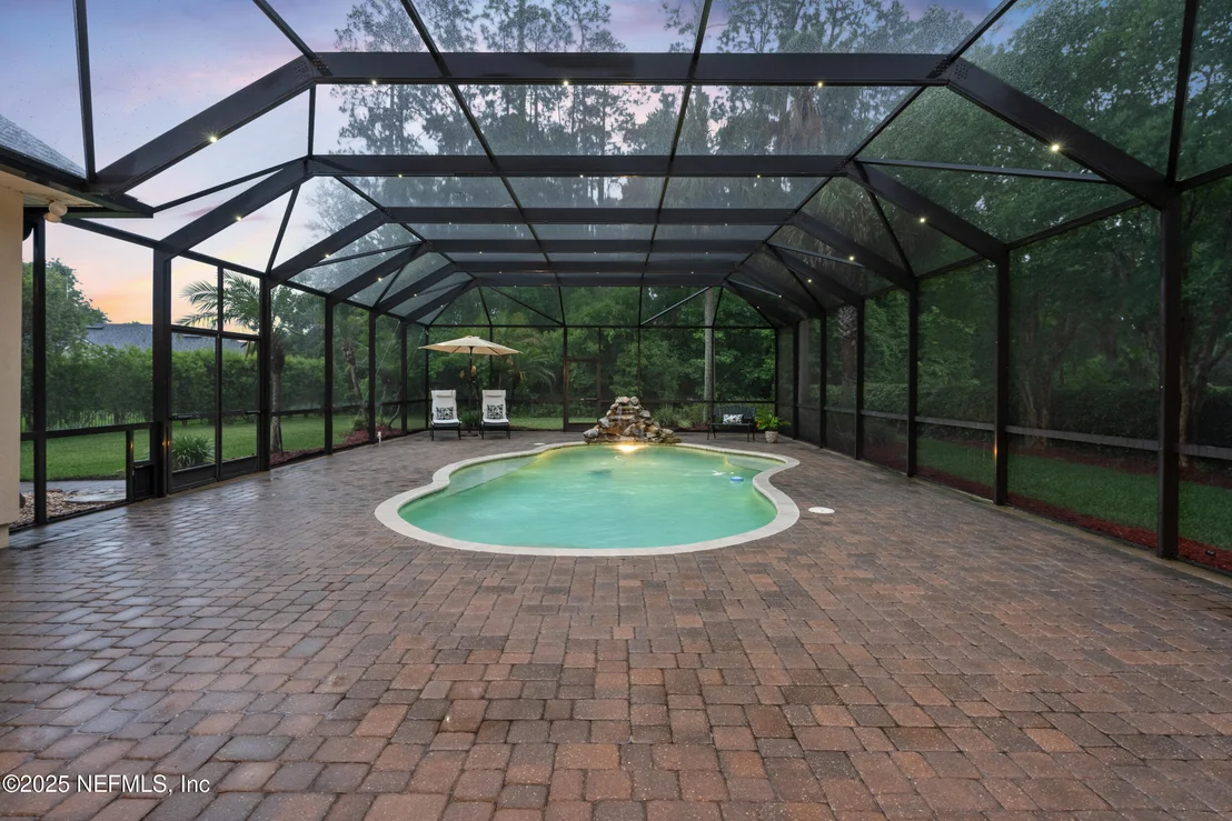 Photo of 389 SUMMERSET Drive
