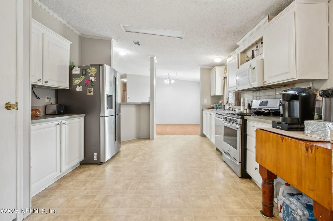 Photo of 812 JONATHAN Road