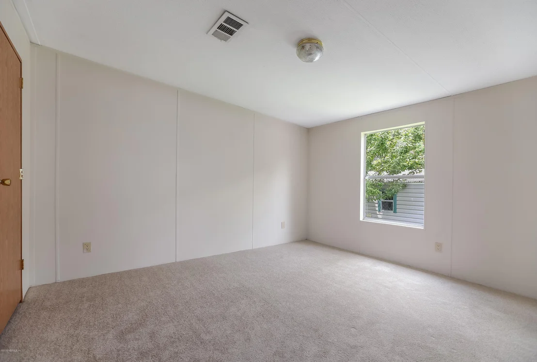 Photo of 277 VINTAGE OAK Circle