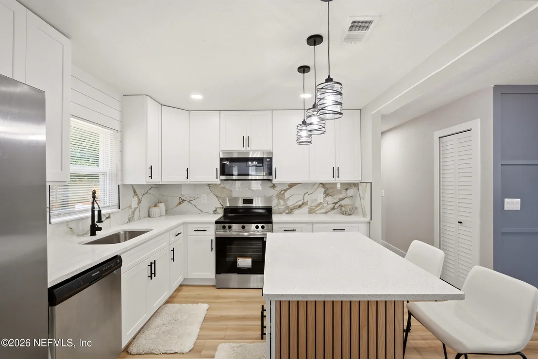 Photo of 5746 TEMPEST Street