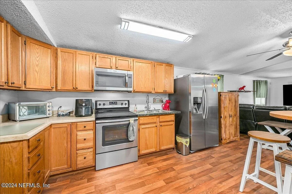 Photo of 218 MONROE Avenue