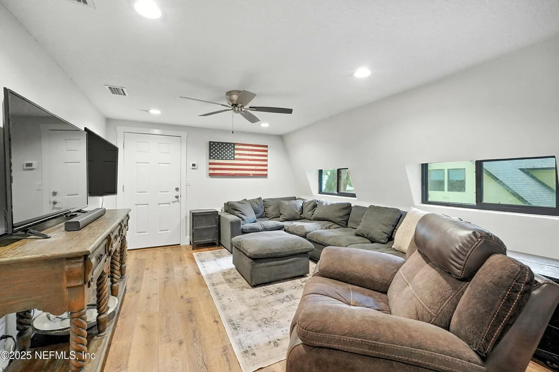 Photo of 13880 COUNTY ROAD 13 N