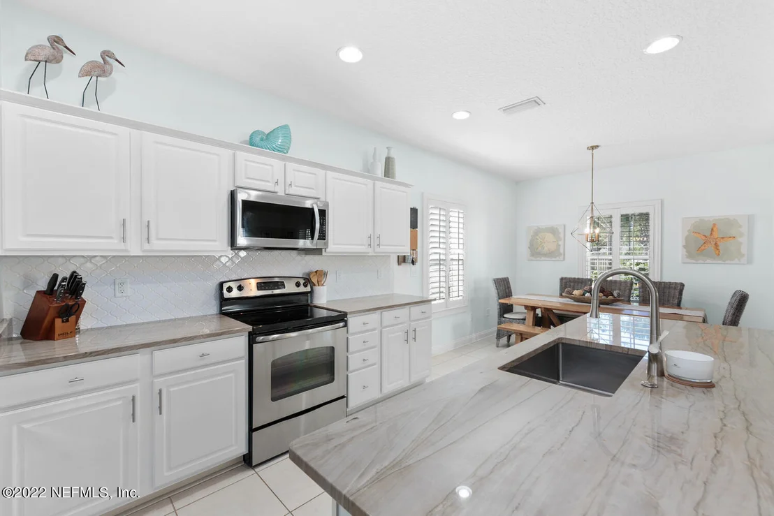 Photo of 3939 PALM Way