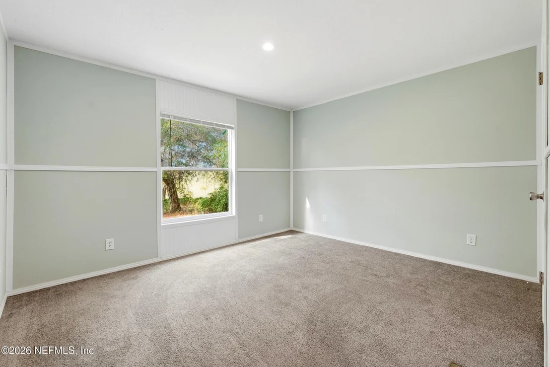 Photo of 187 LAKEVIEW Drive
