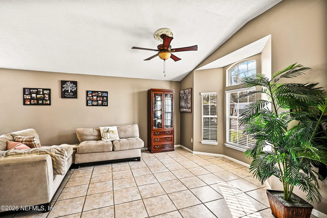 Photo of 1516 GREENWAY Place