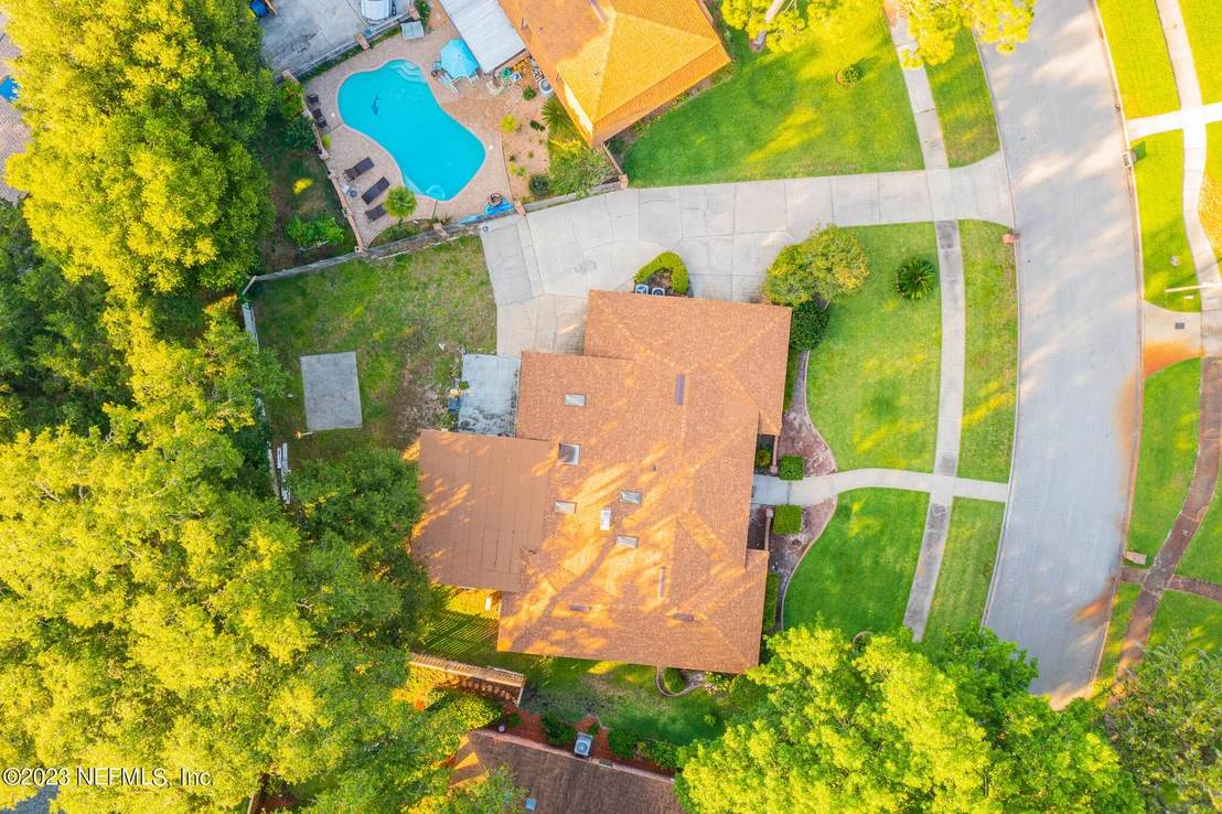 Photo of 4442 RIVER TRAIL Road