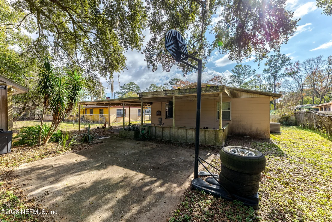 Photo of 2649 SANDRA Lane