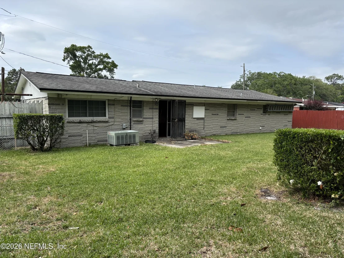 Photo of 1644 LESSARD Circle