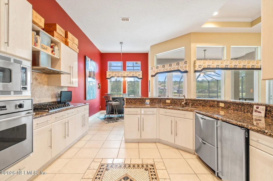 Photo of 616 DONALD ROSS Way