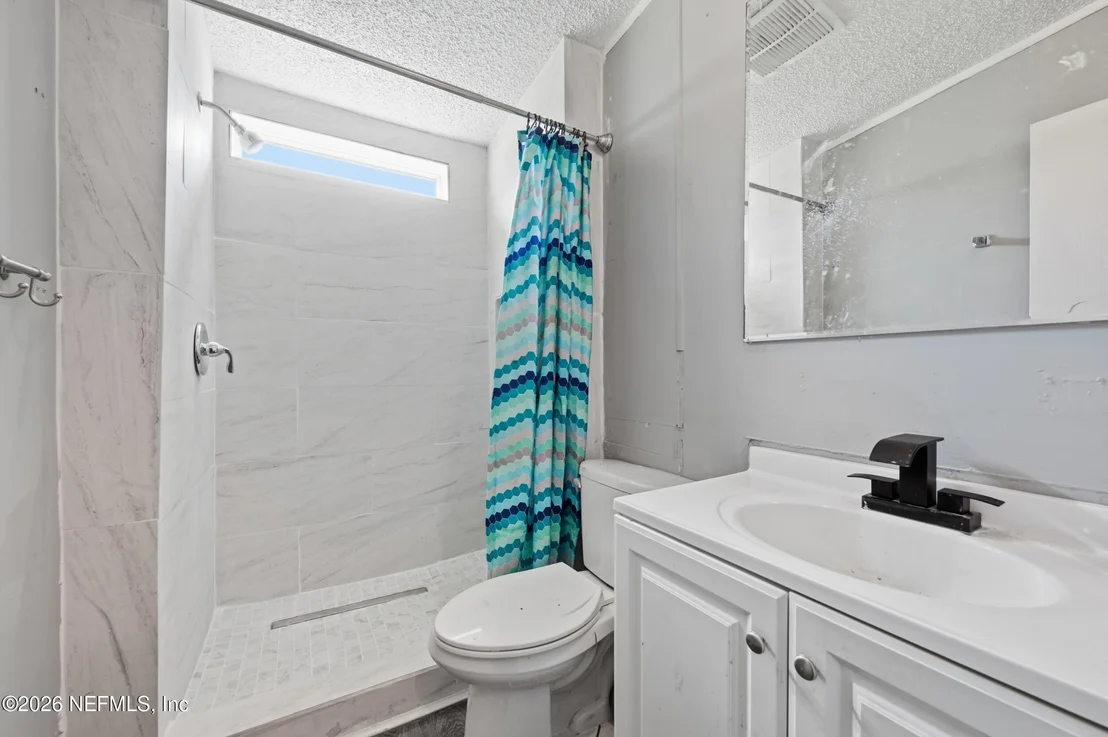 Photo of 85 CURRANT Avenue
