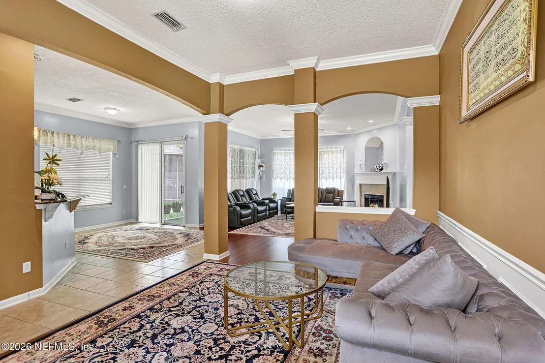 Photo of 14042 DEVAN LEE Drive N